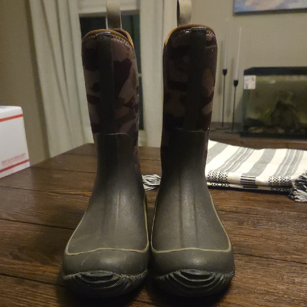 Camouflage Waterproof Boots - Picture 3 of 4